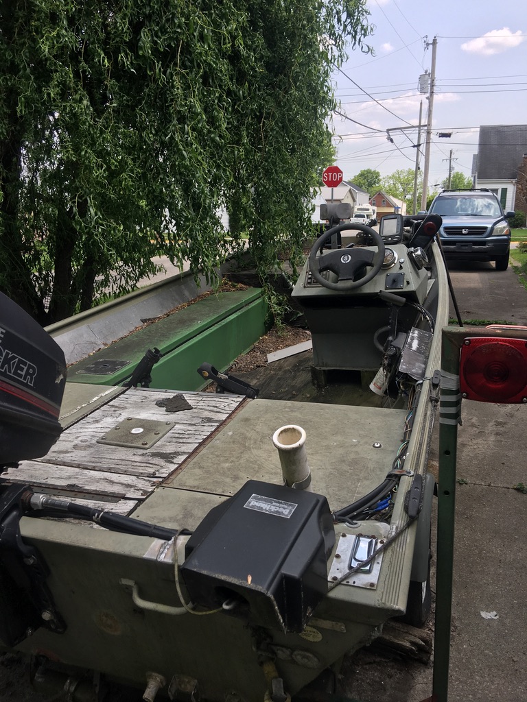 Tracker Grizzly 1648