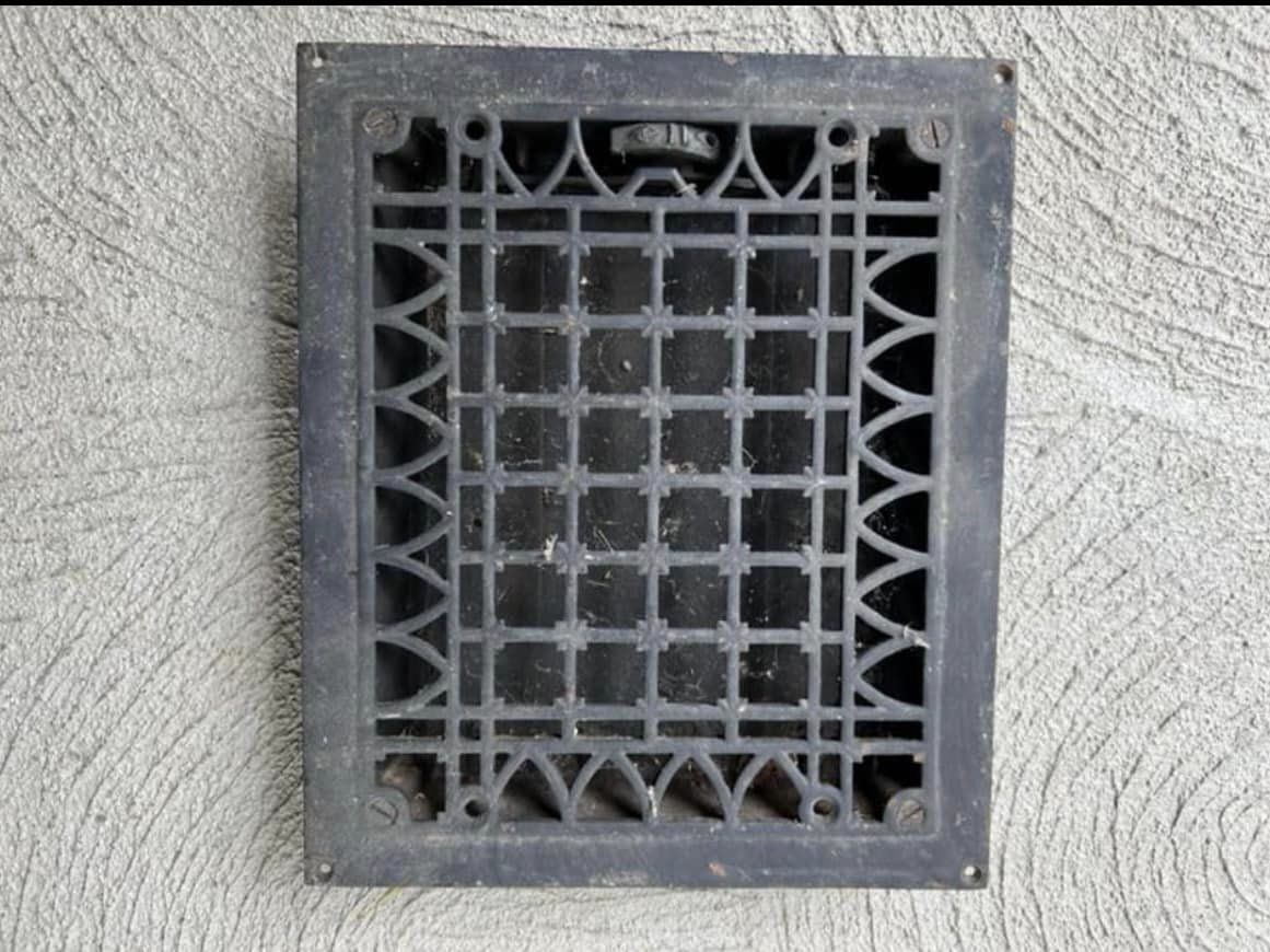 VINTAGE GRATE 1