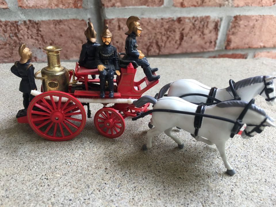 FIRE ENGINE MATCH BOX MODEL 3