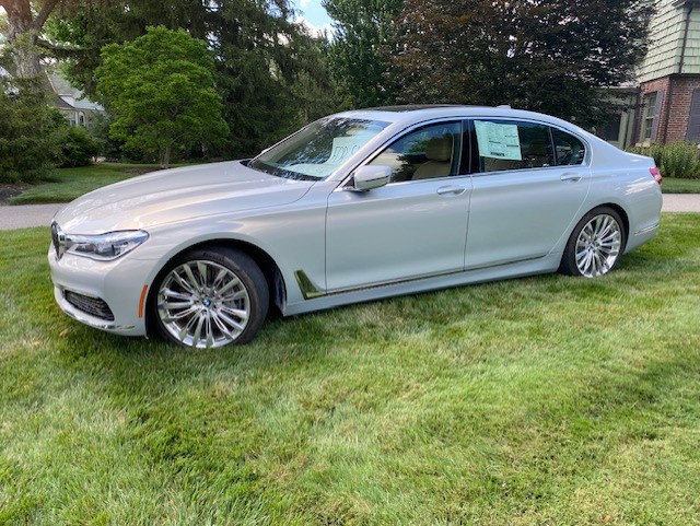 BMW 750i 2019