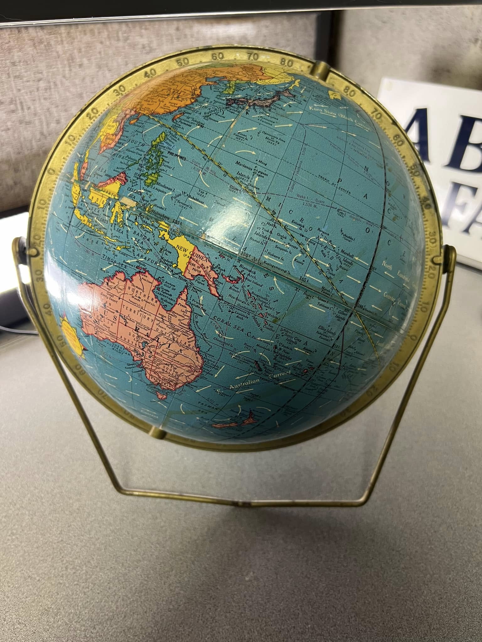 GLOBE 1