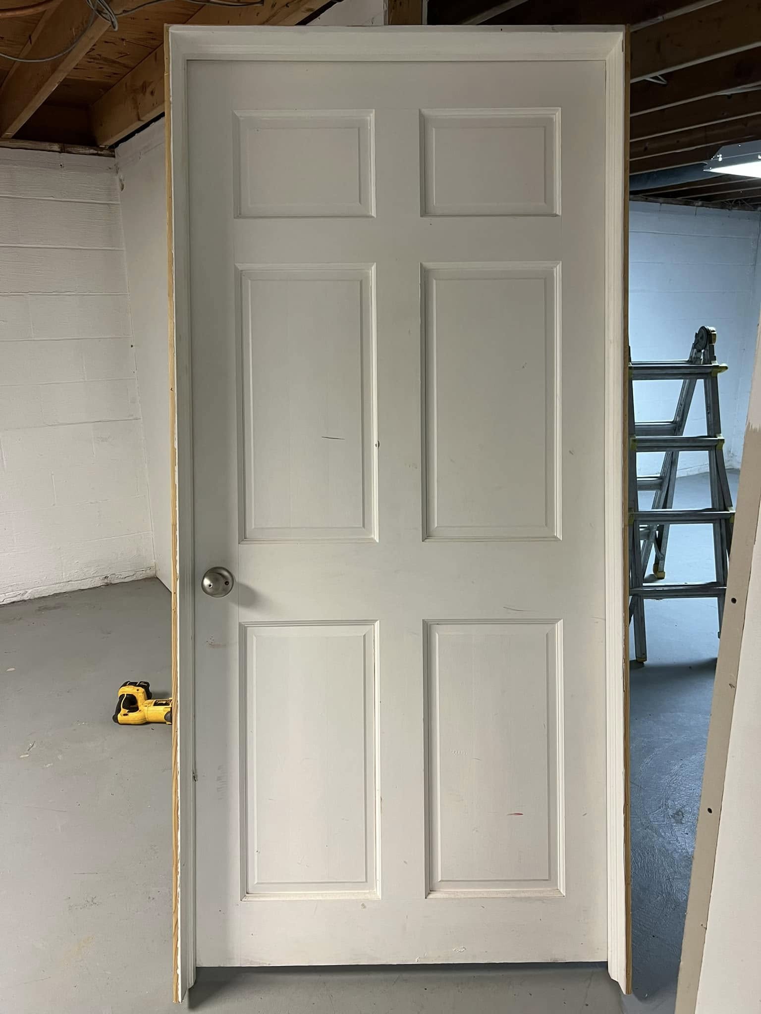 DOOR SOLID WOOD 1